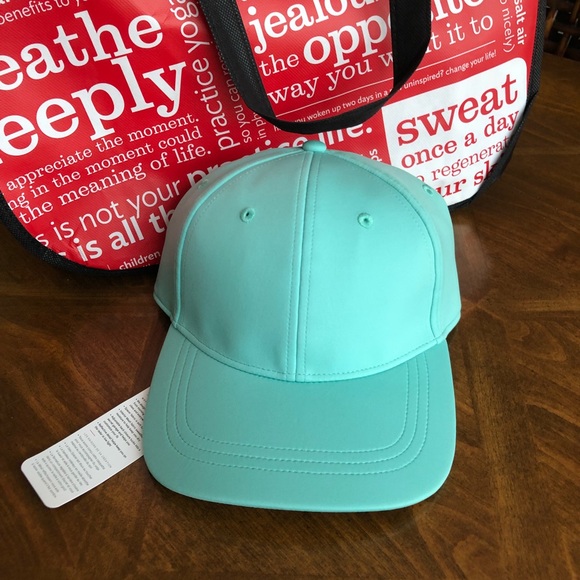 lululemon athletica Accessories - 🎀1 day sale🎀Lululemon Baller Hat